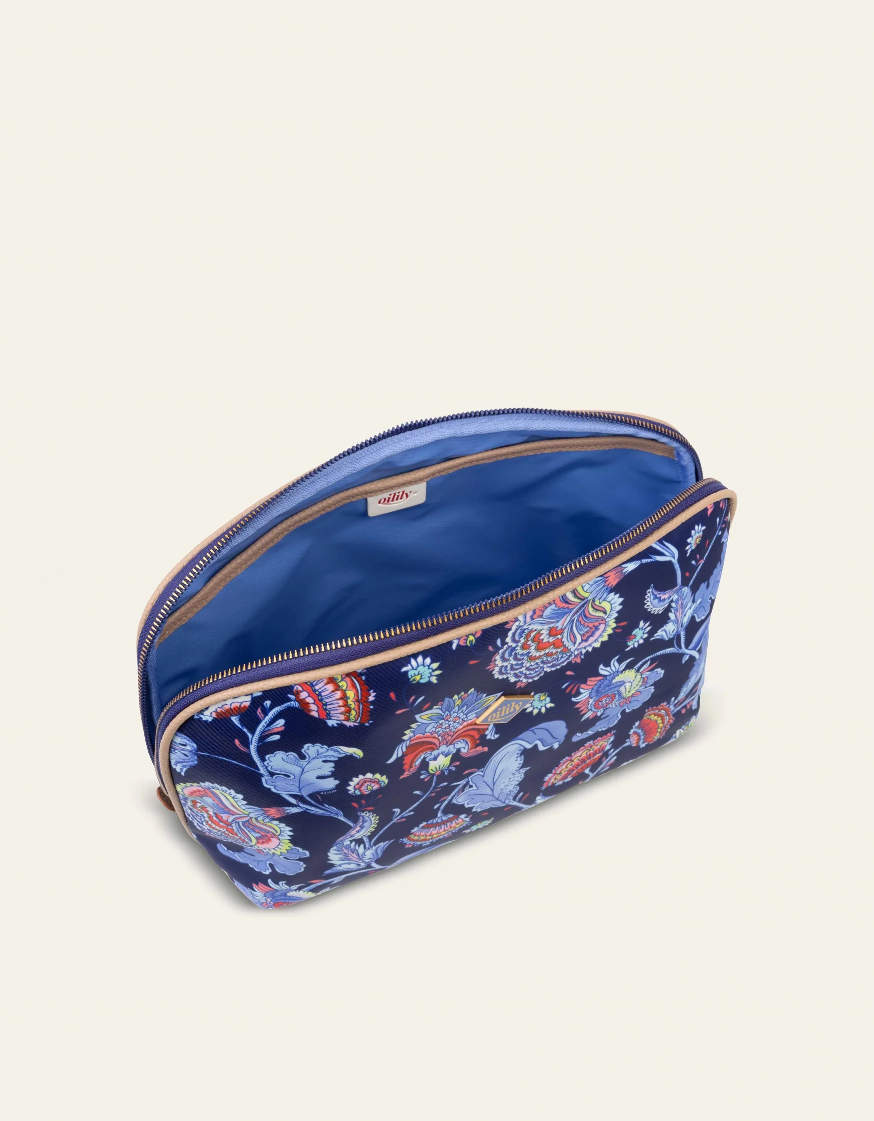 Chelsey Toilettas - Image 5