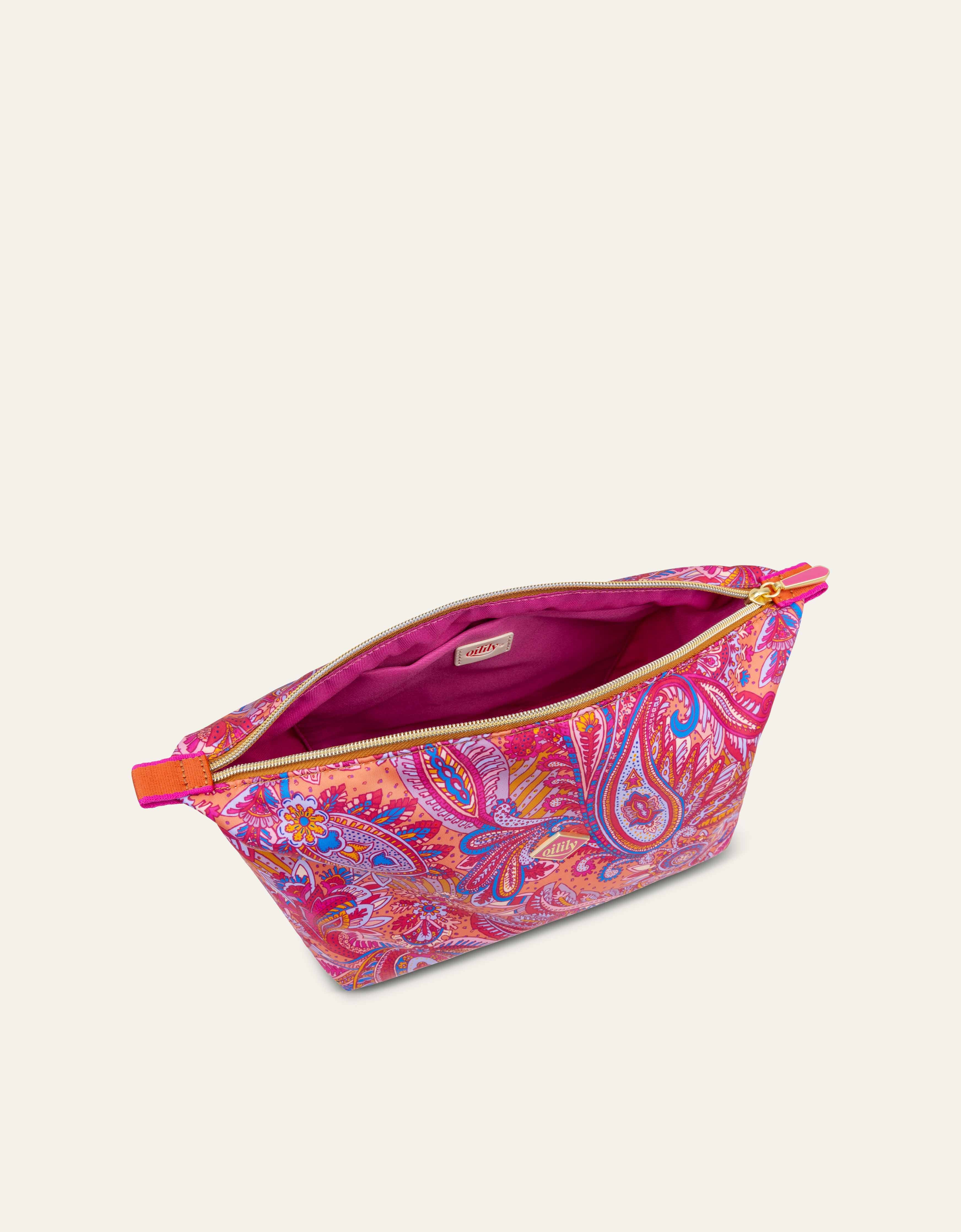 Claire Toilettas - Image 3